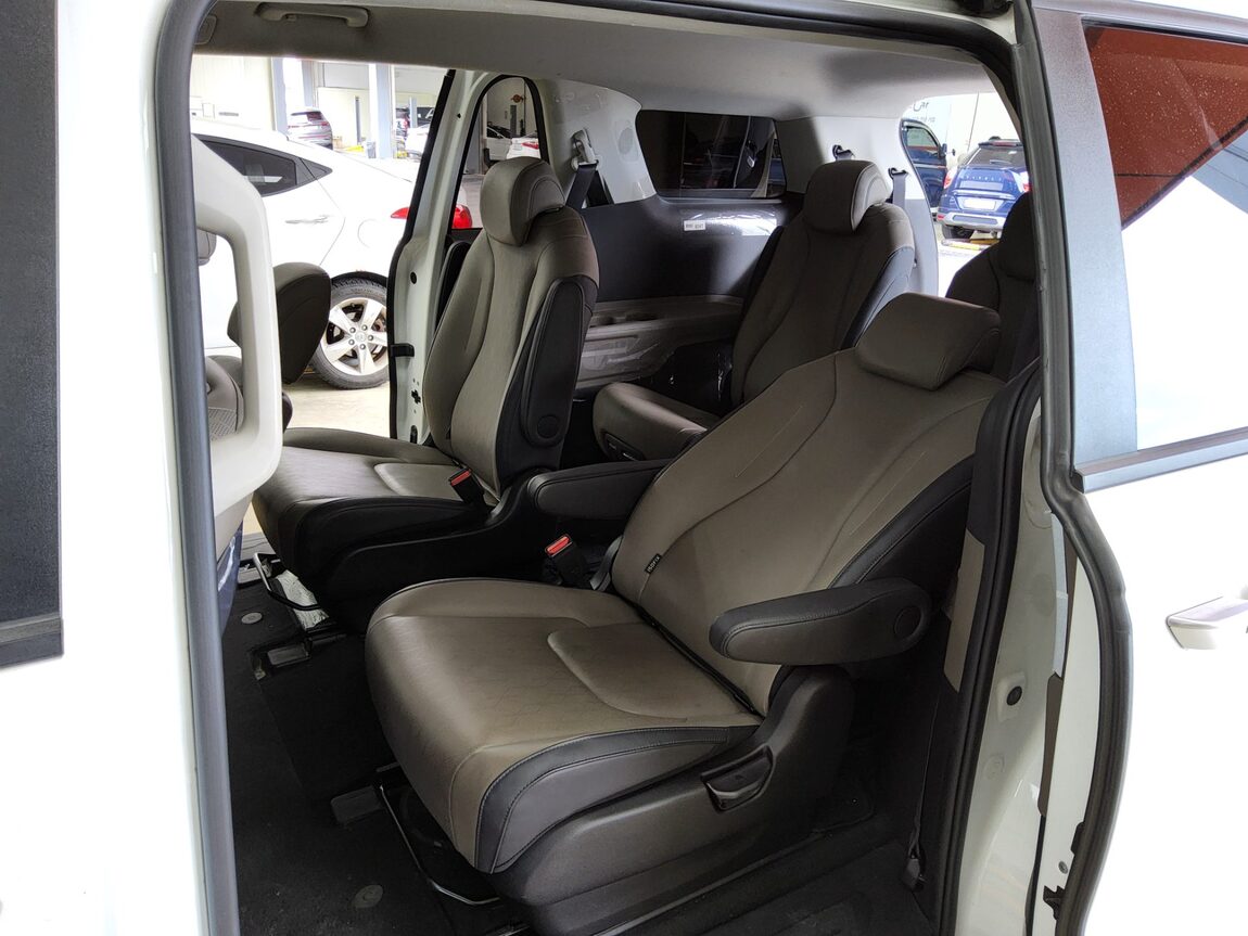 KIA THE NEW CARNIVAL (KA4) 9-SEATER DIESEL PRESTIGE 2024 - zdjęcie 12