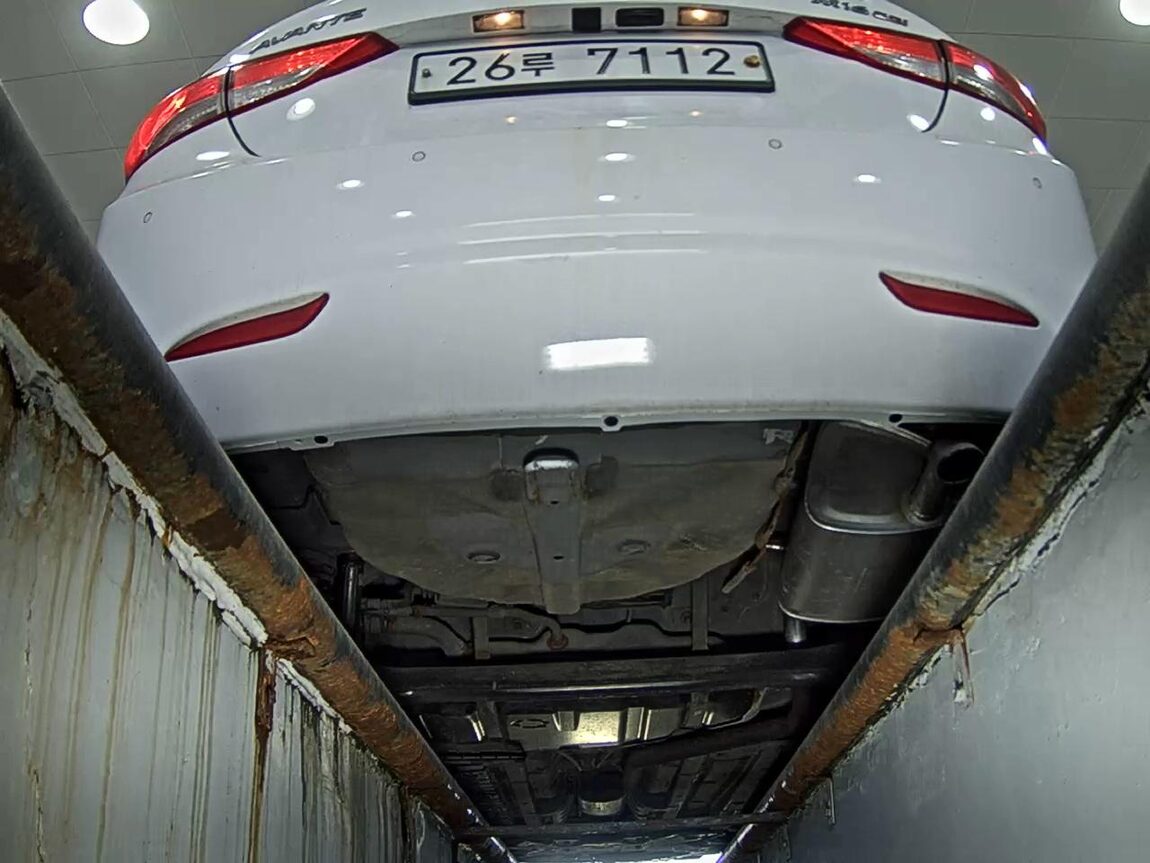 HYUNDAI AVANTE MD M16 GDi PREMIER 2012 - zdjęcie 8