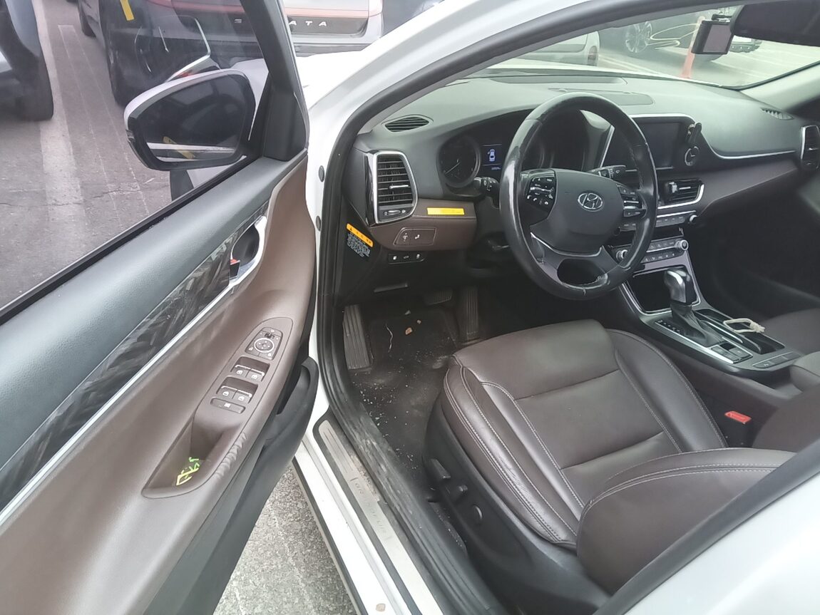 HYUNDAI GRANDEUR IG 2.4 GDi PREMIUM 2018 - zdjęcie 10