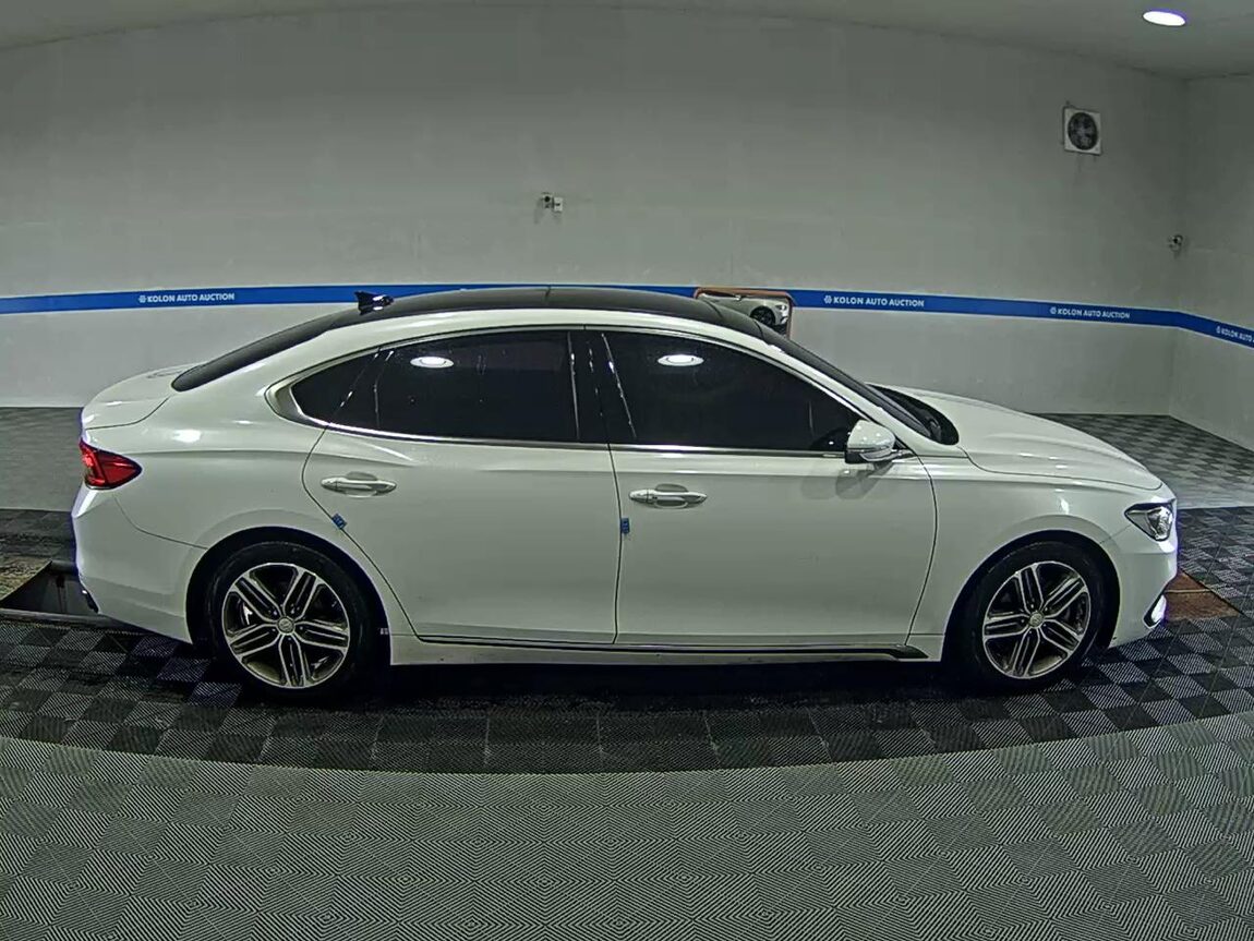 HYUNDAI GRANDEUR IG 2.4 GDi PREMIUM 2018 - zdjęcie 4