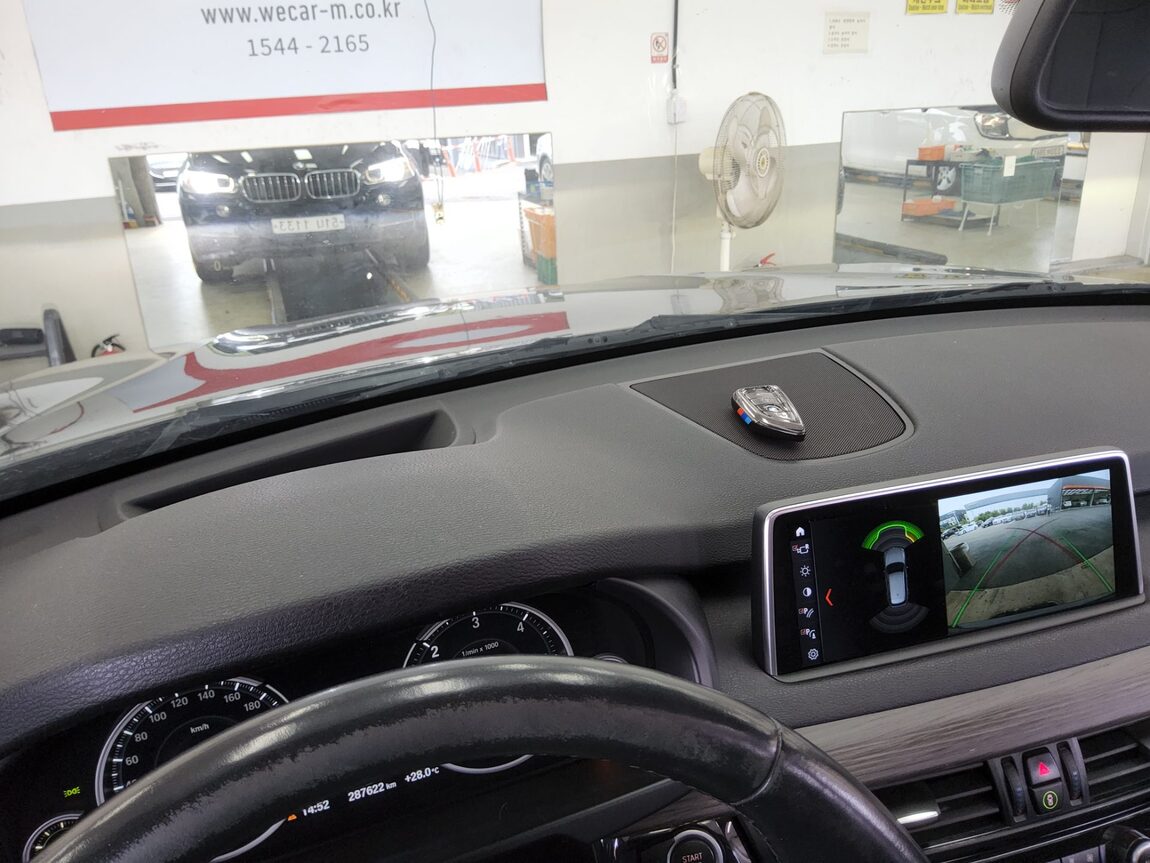 BMW X5 (3RD GEN) 30d xDRIVE 2018 - zdjęcie 17