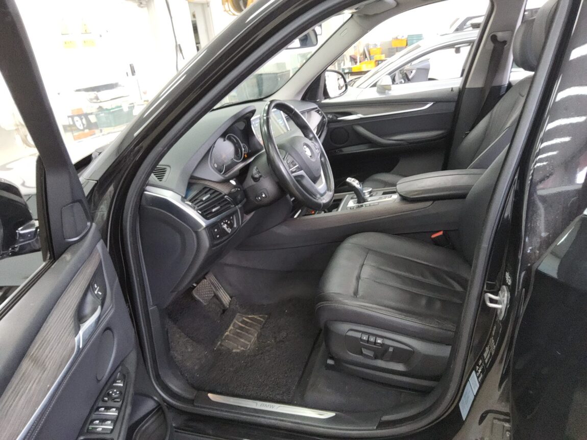BMW X5 (3RD GEN) 30d xDRIVE 2018 - zdjęcie 10