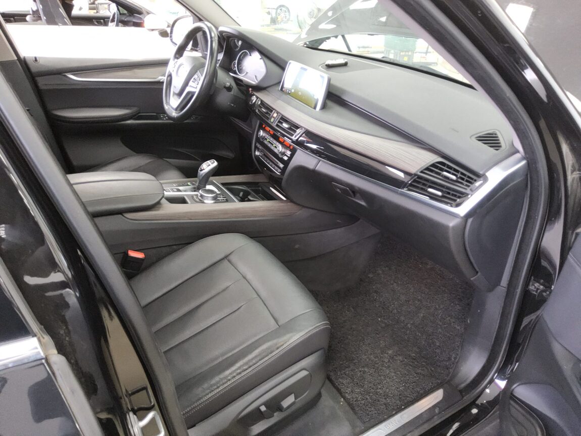 BMW X5 (3RD GEN) 30d xDRIVE 2018 - zdjęcie 14