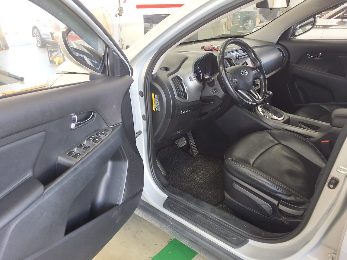 KIA THE NEW SPORTAGE R DIESEL R2.0 2WD TRENDY 2015 - zdjęcie 11