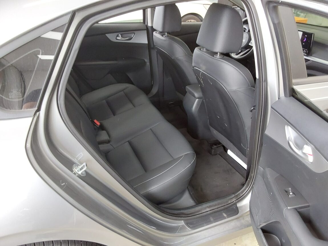 KIA THE NEW K3 1.6 GASOLINE TRENDY 2024 - zdjęcie 13