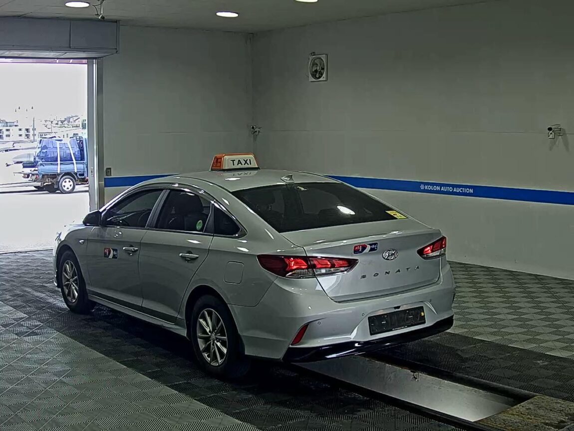 HYUNDAI LF SONATA NEW RISE LPi TAXI STYLE 2018 - zdjęcie 6