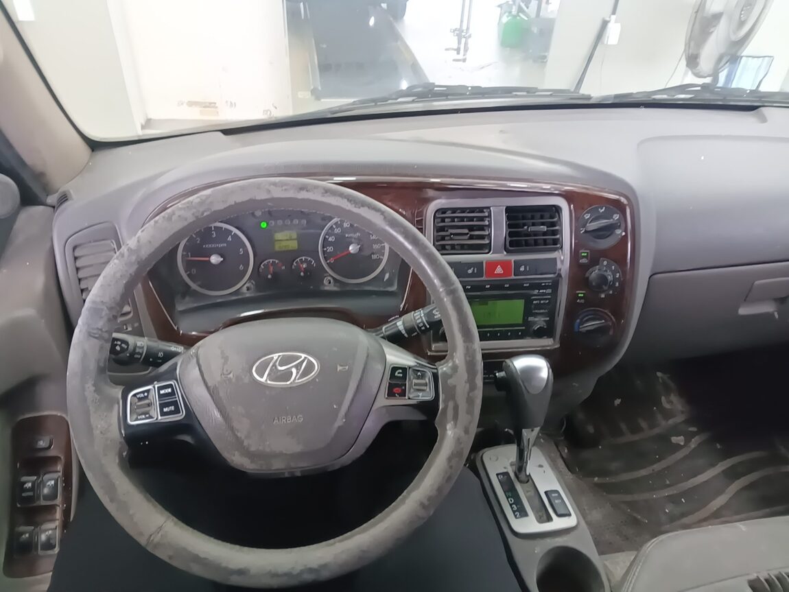 HYUNDAI PORTER II CRDi DOUBLE CAB EXTRA LONG WHEELBASE GOLD 2016 - zdjęcie 20