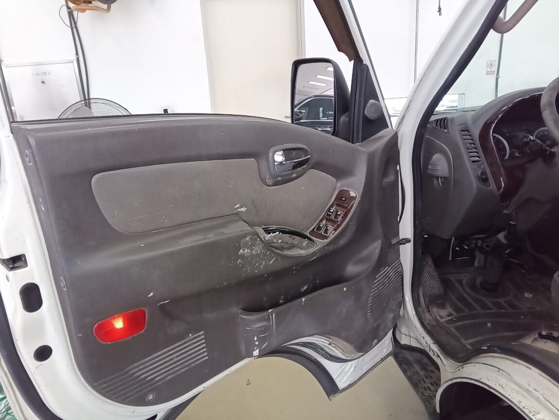 HYUNDAI PORTER II CRDi DOUBLE CAB EXTRA LONG WHEELBASE GOLD 2016 - zdjęcie 33