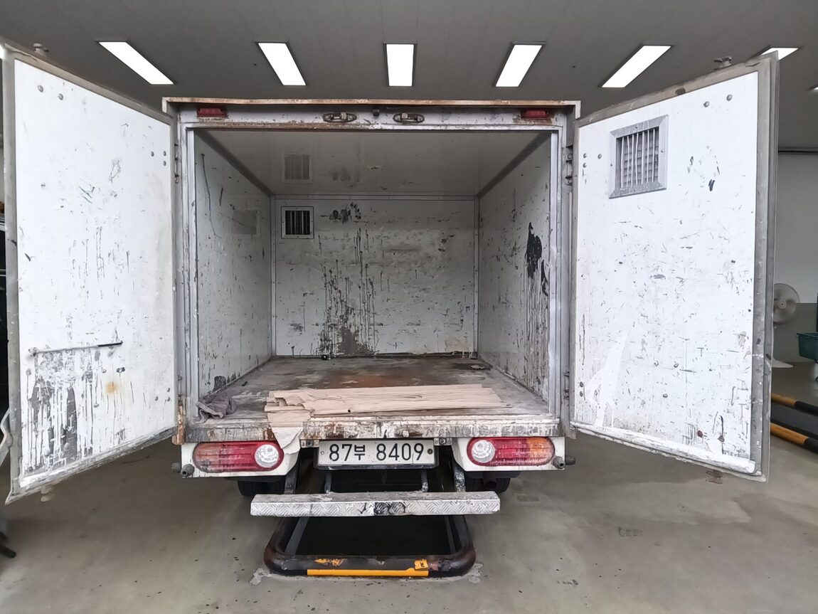 HYUNDAI PORTER II CRDi DOUBLE CAB EXTRA LONG WHEELBASE GOLD 2016 - zdjęcie 15