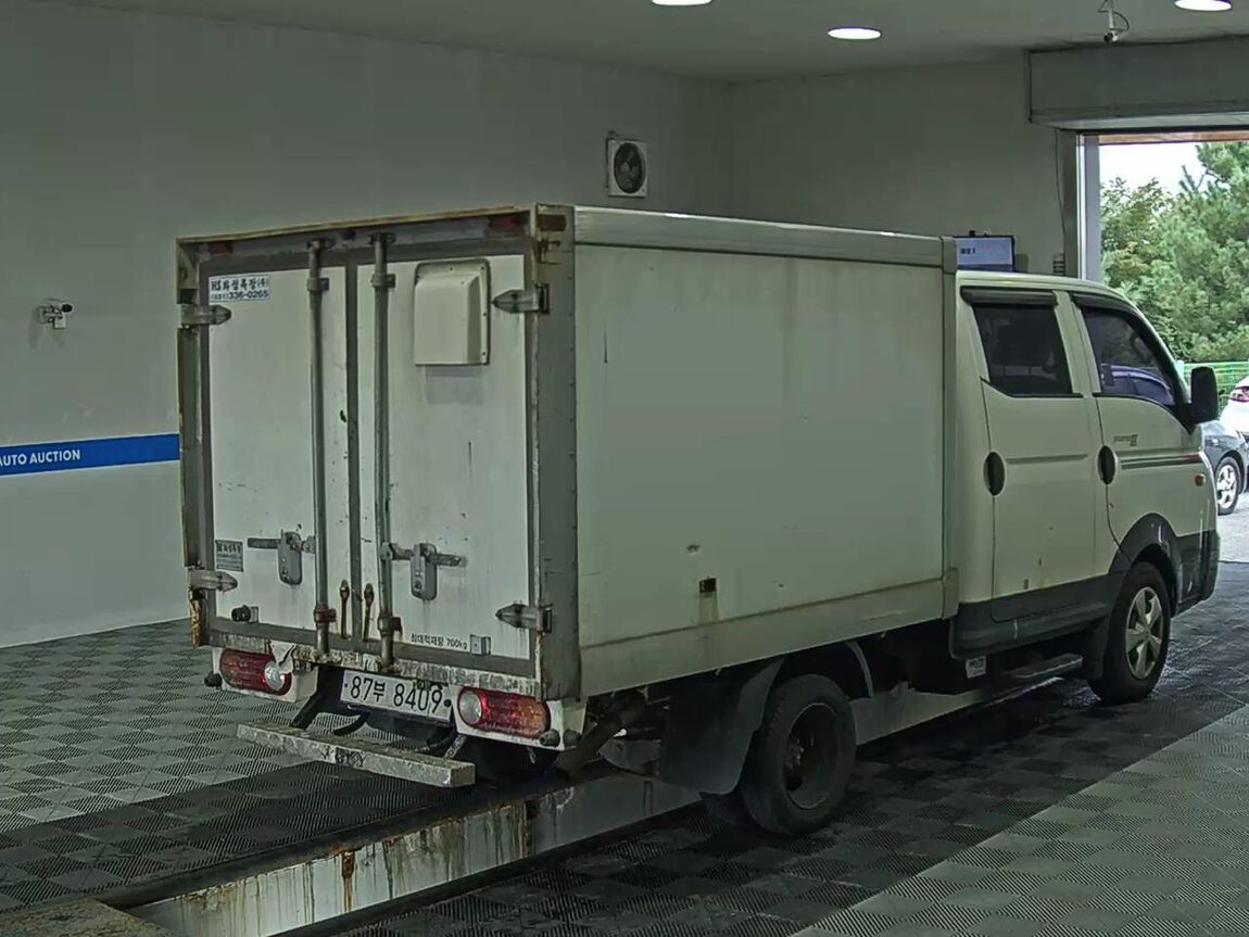 HYUNDAI PORTER II CRDi DOUBLE CAB EXTRA LONG WHEELBASE GOLD 2016 - zdjęcie 5