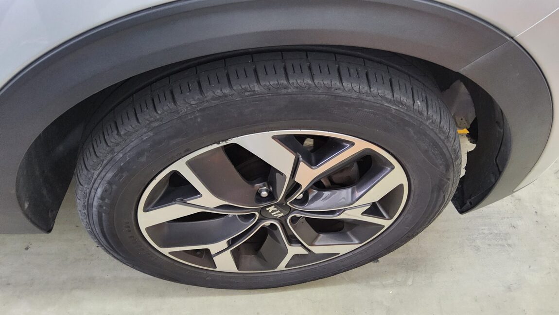KIA SPORTAGE THE BOLD R2.0 DIESEL 2WD PRESTIGE 2019 - zdjęcie 22