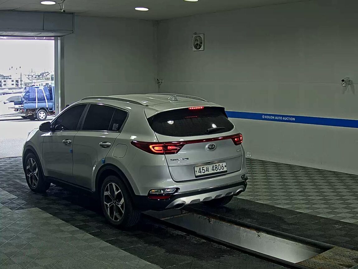 KIA SPORTAGE THE BOLD R2.0 DIESEL 2WD PRESTIGE 2019 - zdjęcie 6