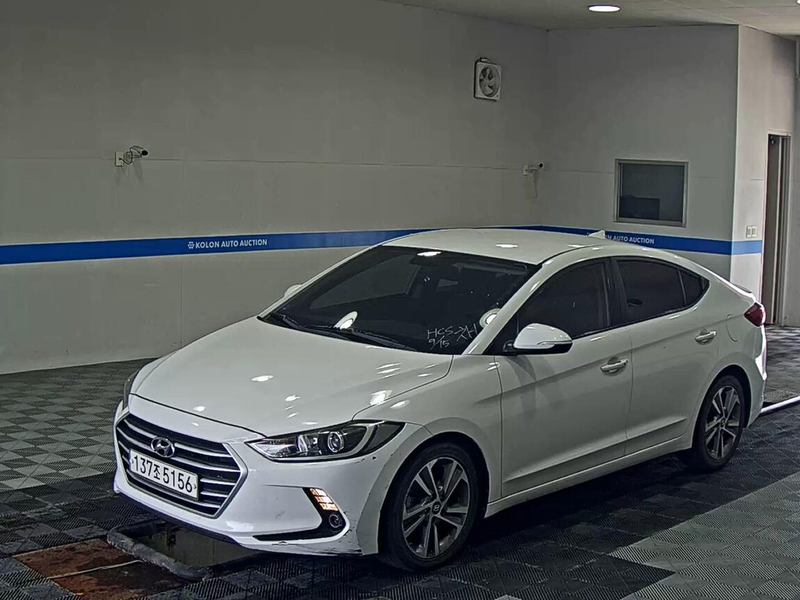 HYUNDAI AVANTE AD 1.6 GDi VALUE PLUS 2018 - zdjęcie 2