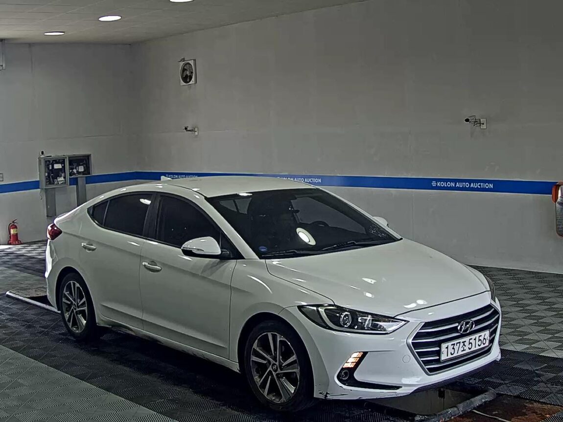 HYUNDAI AVANTE AD 1.6 GDi VALUE PLUS 2018 - zdjęcie 3