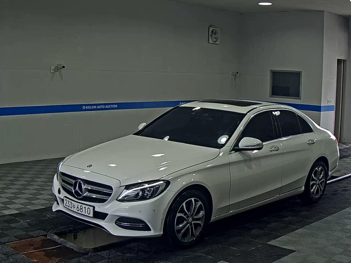 MERCEDES-BENZ C-CLASS (4TH GEN) C220 CDI BLUETEC AVANTGARDE 2015 - zdjęcie 2