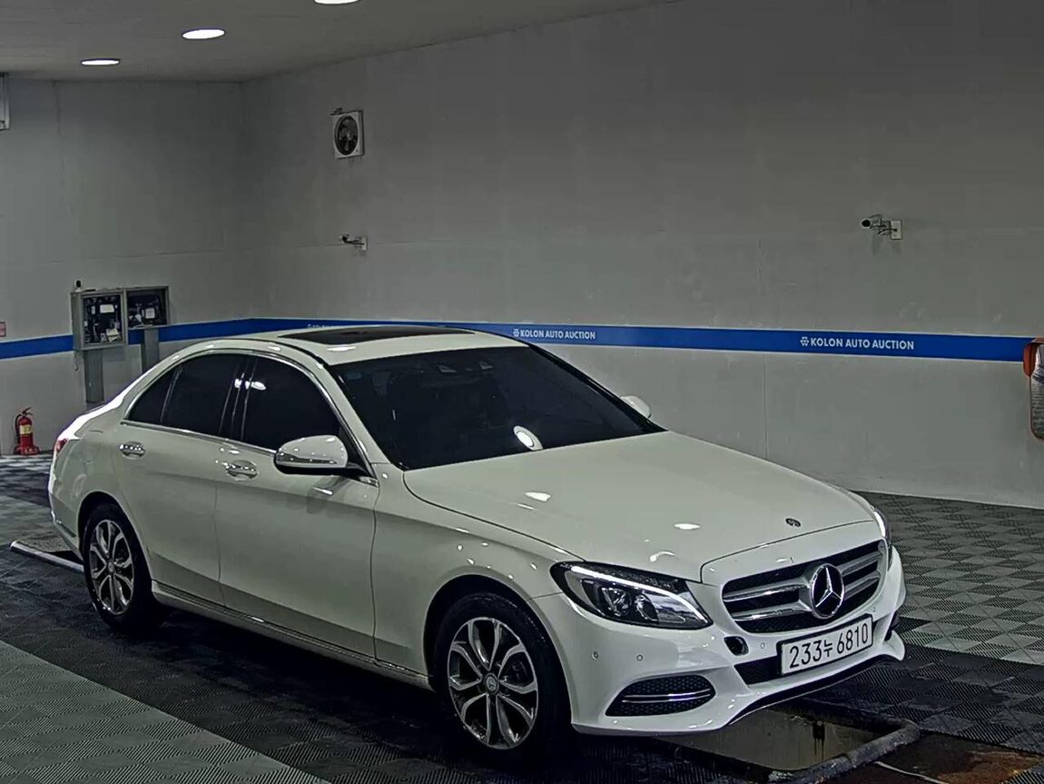 MERCEDES-BENZ C-CLASS (4TH GEN) C220 CDI BLUETEC AVANTGARDE 2015 - zdjęcie 3