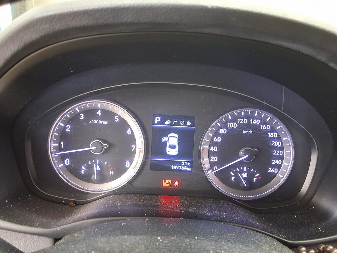 HYUNDAI GRANDEUR IG 3.0 LPi RENTAL CAR MODERN 2018 - zdjęcie 10