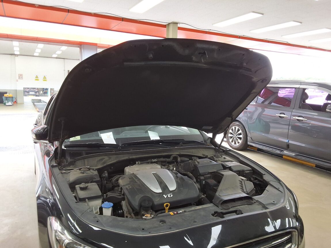 HYUNDAI GRANDEUR IG 3.0 LPi RENTAL CAR MODERN 2018 - zdjęcie 18
