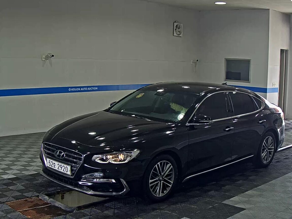 HYUNDAI GRANDEUR IG 3.0 LPi RENTAL CAR MODERN 2018 - zdjęcie 2