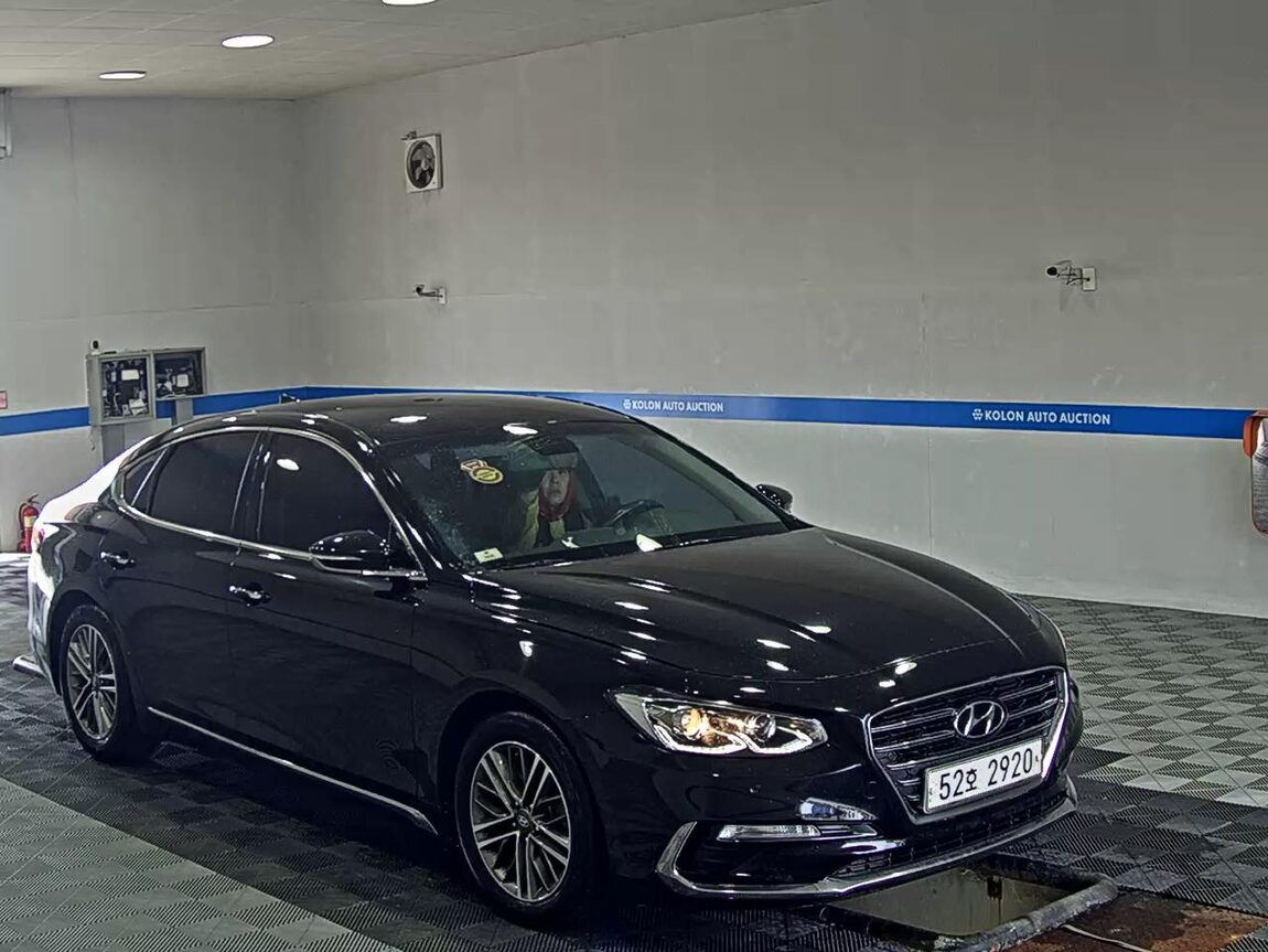 HYUNDAI GRANDEUR IG 3.0 LPi RENTAL CAR MODERN 2018 - zdjęcie 3
