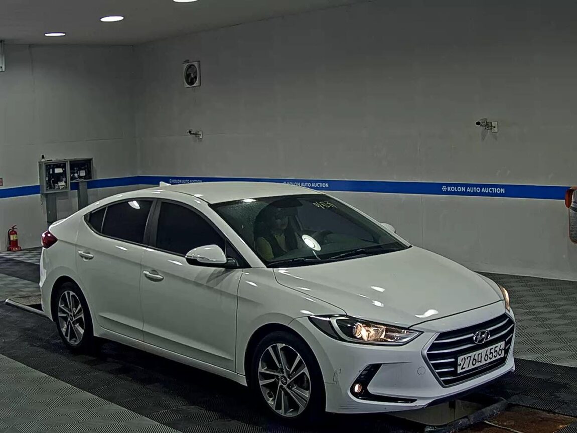 HYUNDAI AVANTE AD 1.6 GDi VALUE PLUS 2018 - zdjęcie 3