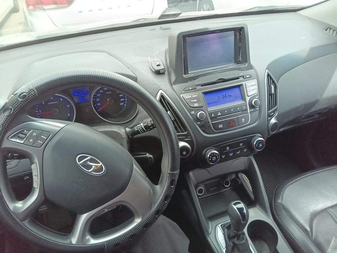 HYUNDAI NEW TUCSON ix DIESEL R2.0 2WD SMART 2014 - zdjęcie 11
