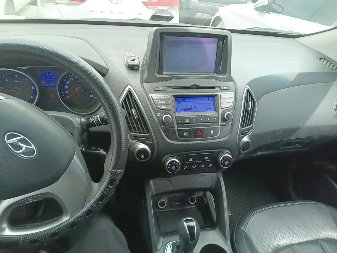 HYUNDAI NEW TUCSON ix DIESEL R2.0 2WD SMART 2014 - zdjęcie 17
