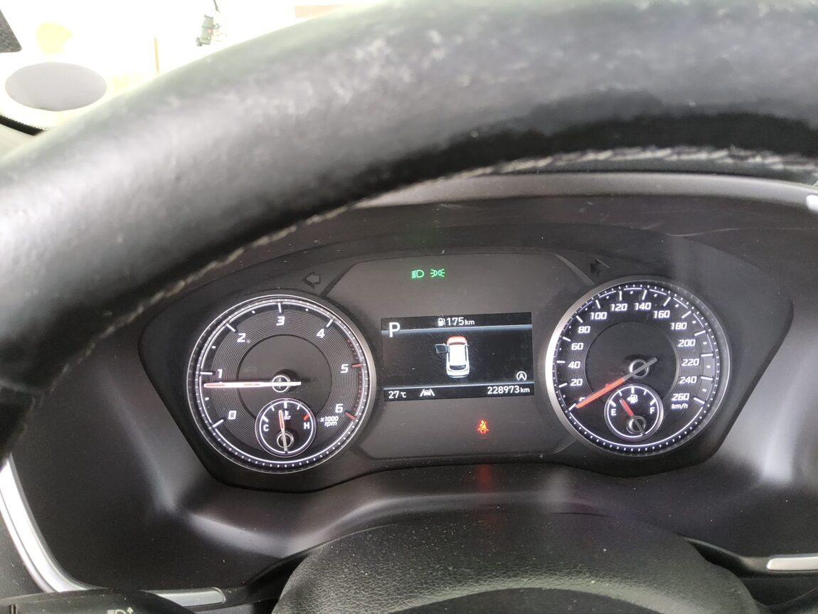 HYUNDAI THE NEW SANTA FE DIESEL 2.2 2WD PREMIUM 2021 - zdjęcie 9
