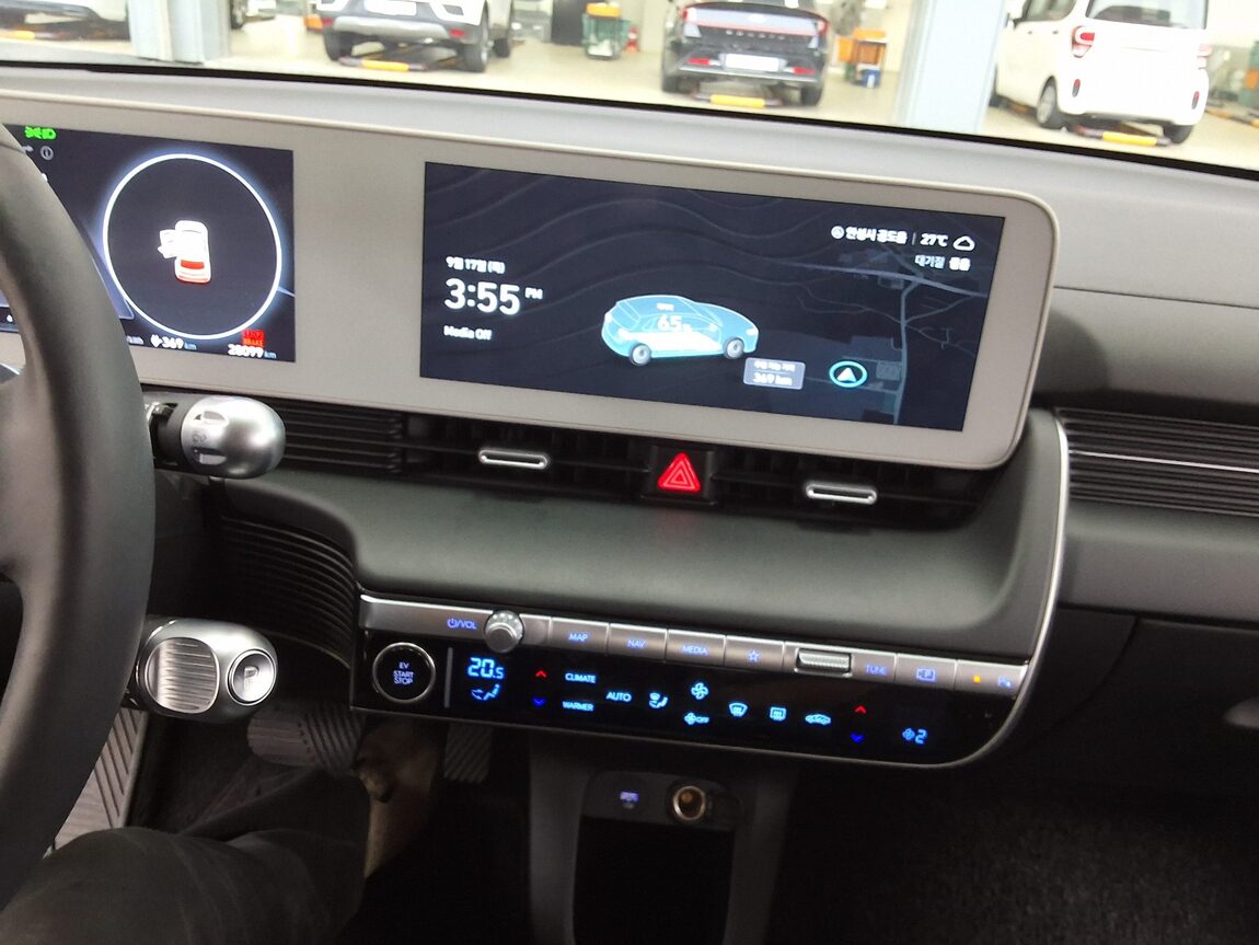 HYUNDAI IONIQ 5 EV 2WD LONG RANGE EXCLUSIVE 2023 - zdjęcie 24