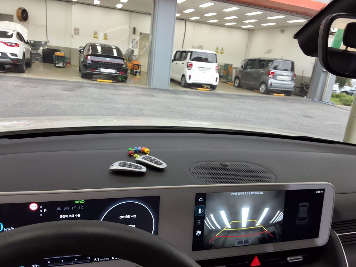 HYUNDAI IONIQ 5 EV 2WD LONG RANGE EXCLUSIVE 2023 - zdjęcie 25