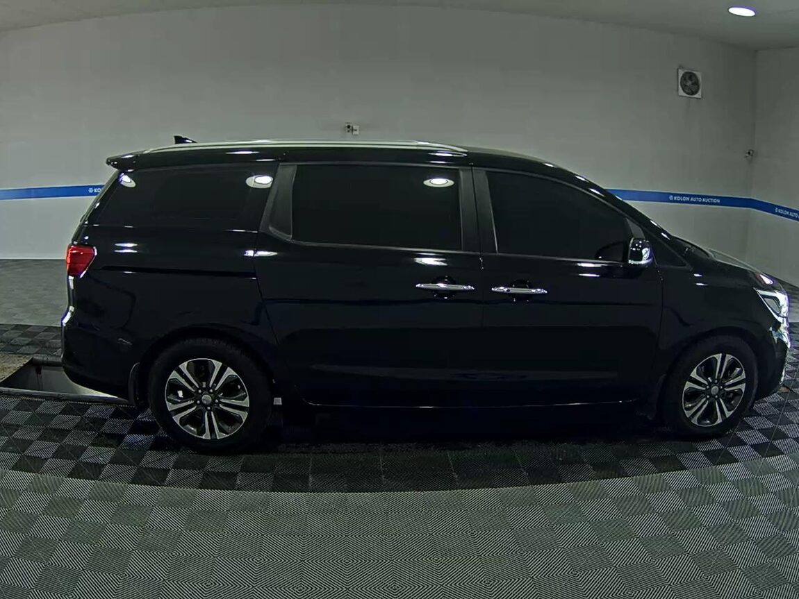 KIA THE NEW CARNIVAL 9-SEATER DIESEL LUXURY 2019 - zdjęcie 4