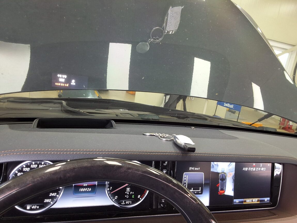 MERCEDES-BENZ S-CLASS (6TH GEN) S400L 4MATIC 2016 - zdjęcie 25