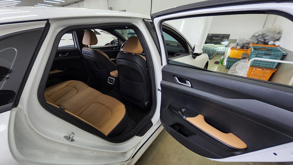 KIA NEW K5 (DL3) 2.0 GASOLINE PRESTIGE 2023 - zdjęcie 13