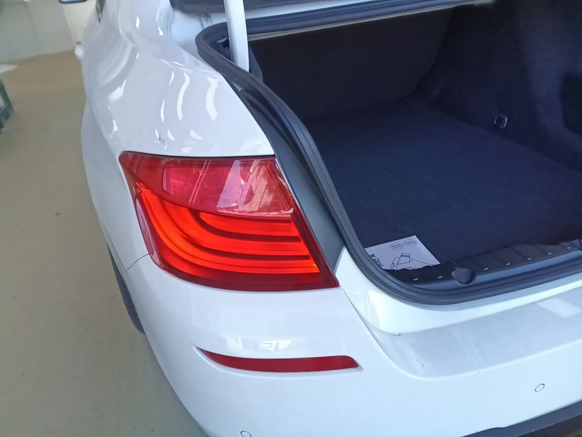 BMW 5 SERIES (6TH GEN) 520d M SPORT 2013 - zdjęcie 34
