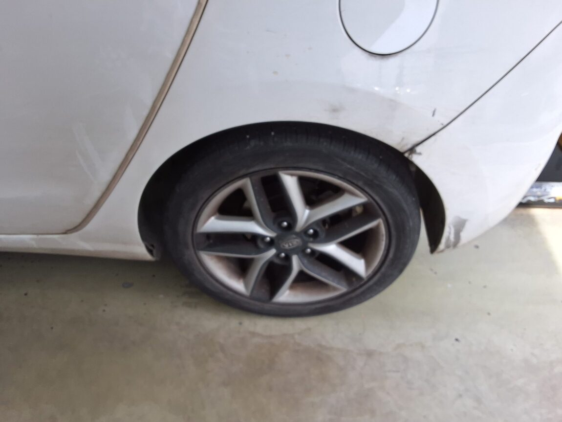 HYUNDAI NEW i30 1.6 VGT UNIQUE 2012 - zdjęcie 20
