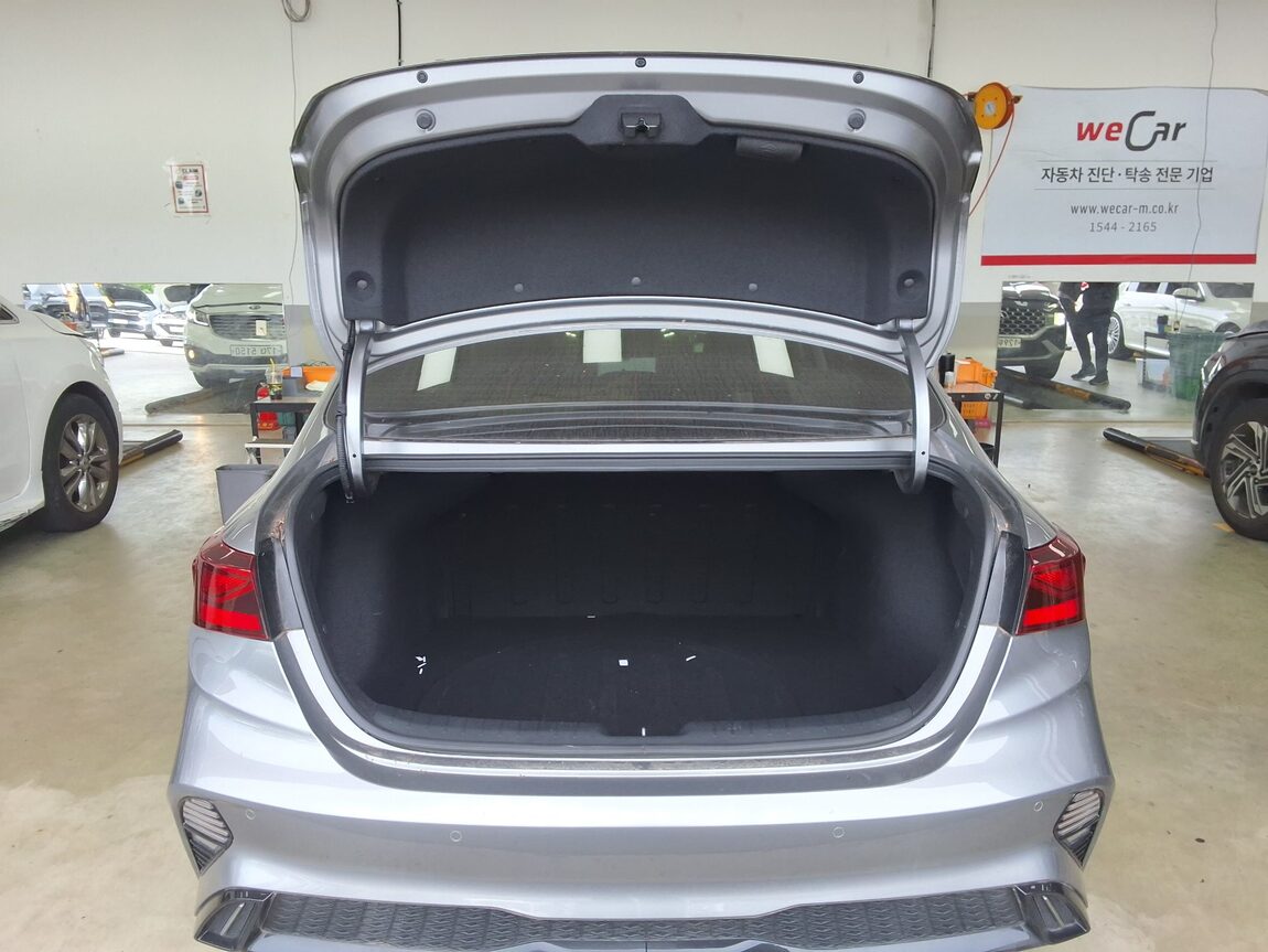 KIA THE NEW K3 1.6 GASOLINE TRENDY 2023 - zdjęcie 16