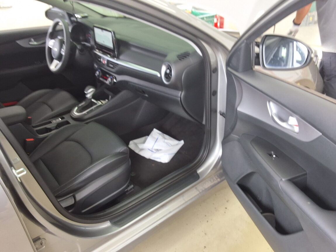KIA THE NEW K3 1.6 GASOLINE TRENDY 2023 - zdjęcie 15