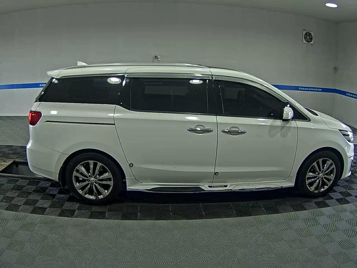 KIA ALL NEW CARNIVAL 9-SEATER DIESEL PRESTIGE 2018 - zdjęcie 4