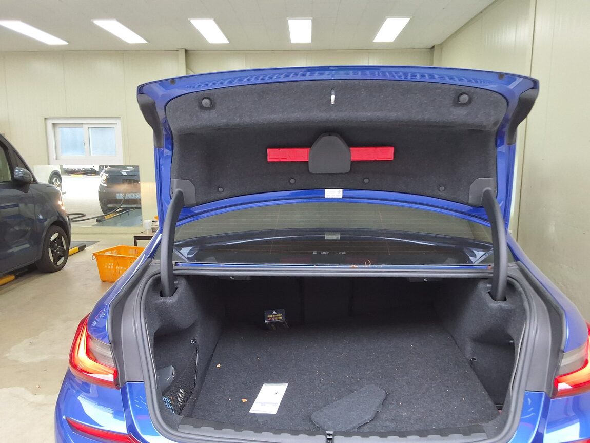 BMW 3 SERIES (7TH GEN) 320i M SPORT PACK 2022 - zdjęcie 16
