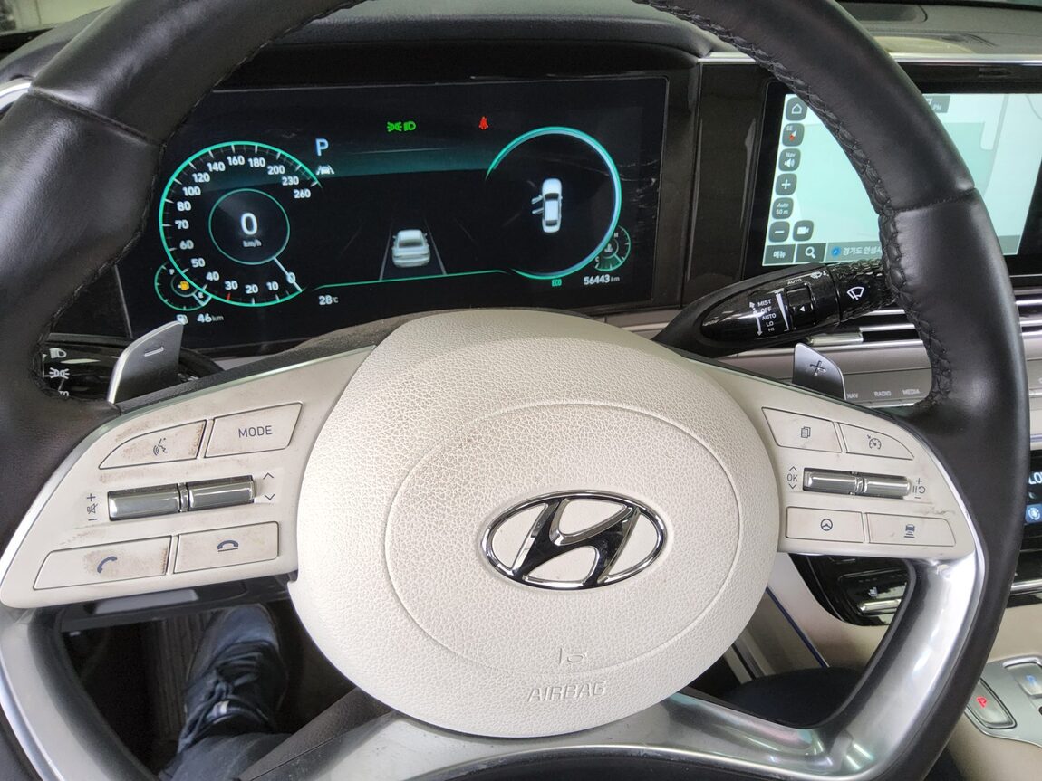 HYUNDAI THE NEW GRANDEUR IG GASOLINE 2.5 LE BLANC 2023 - zdjęcie 17