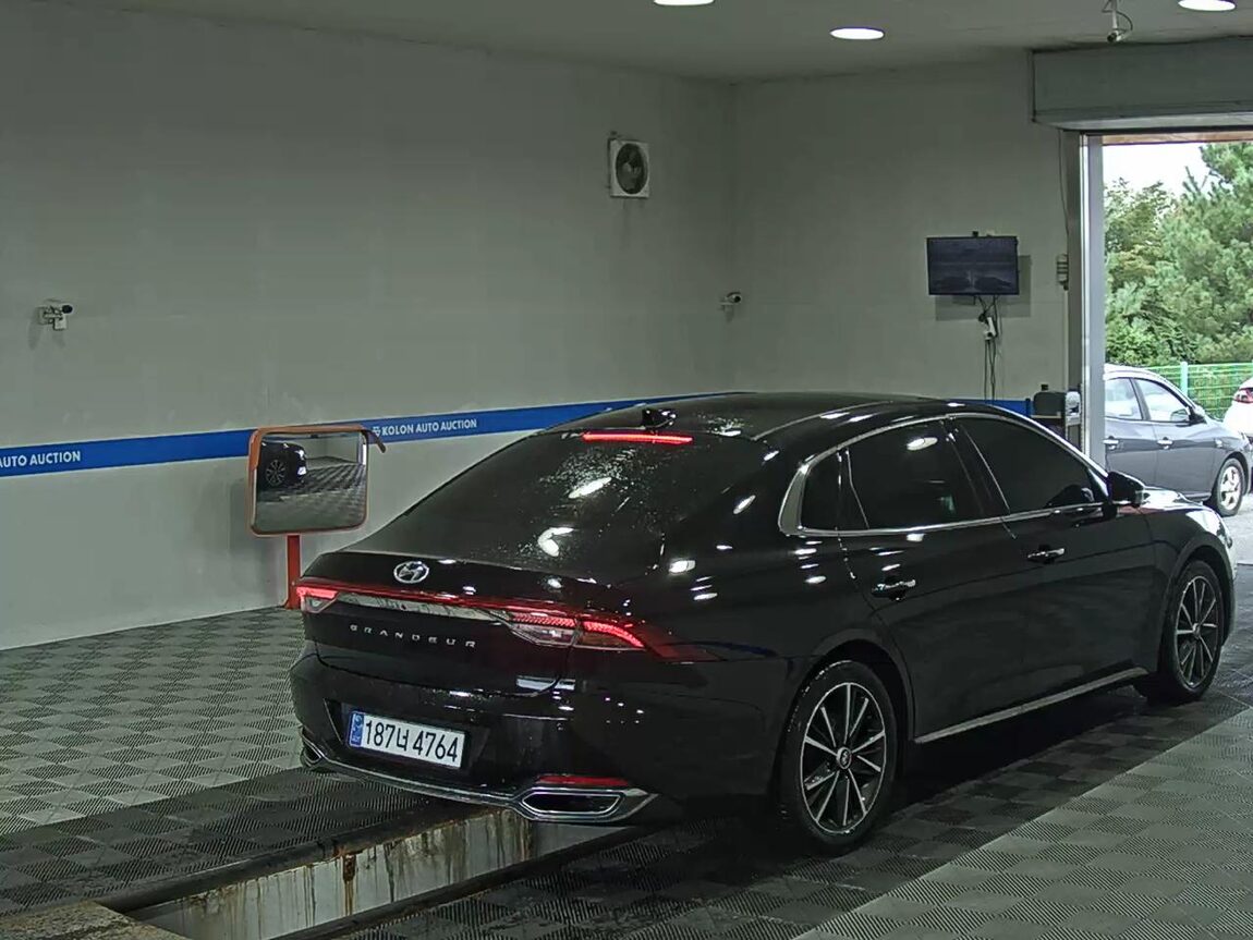 HYUNDAI THE NEW GRANDEUR IG GASOLINE 2.5 LE BLANC 2023 - zdjęcie 5