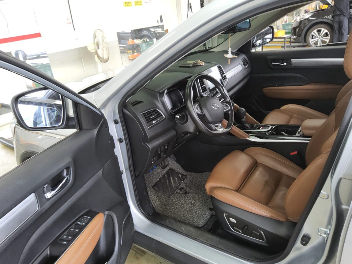 RENAULT (SAMSUNG) NEW QM6 2.0 GDe RE 2021 - zdjęcie 10