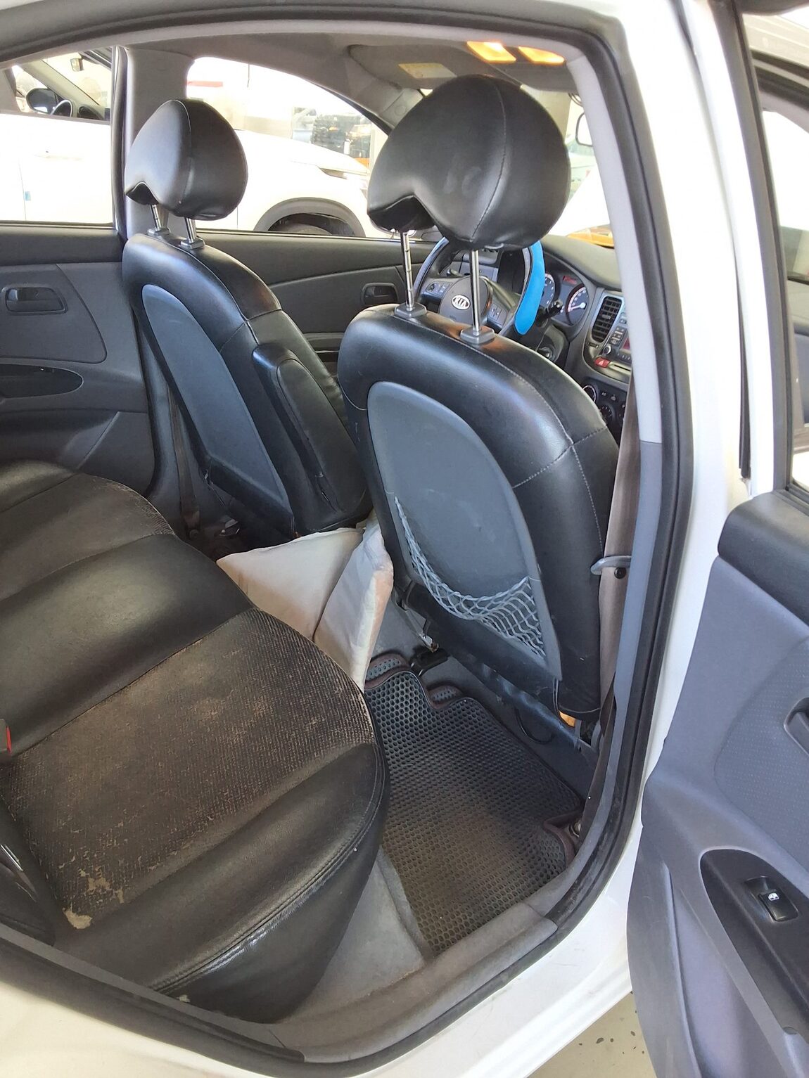 KIA PRIDE (NEW) 4-DOOR 1.4 DOHC LX 2011 - zdjęcie 13