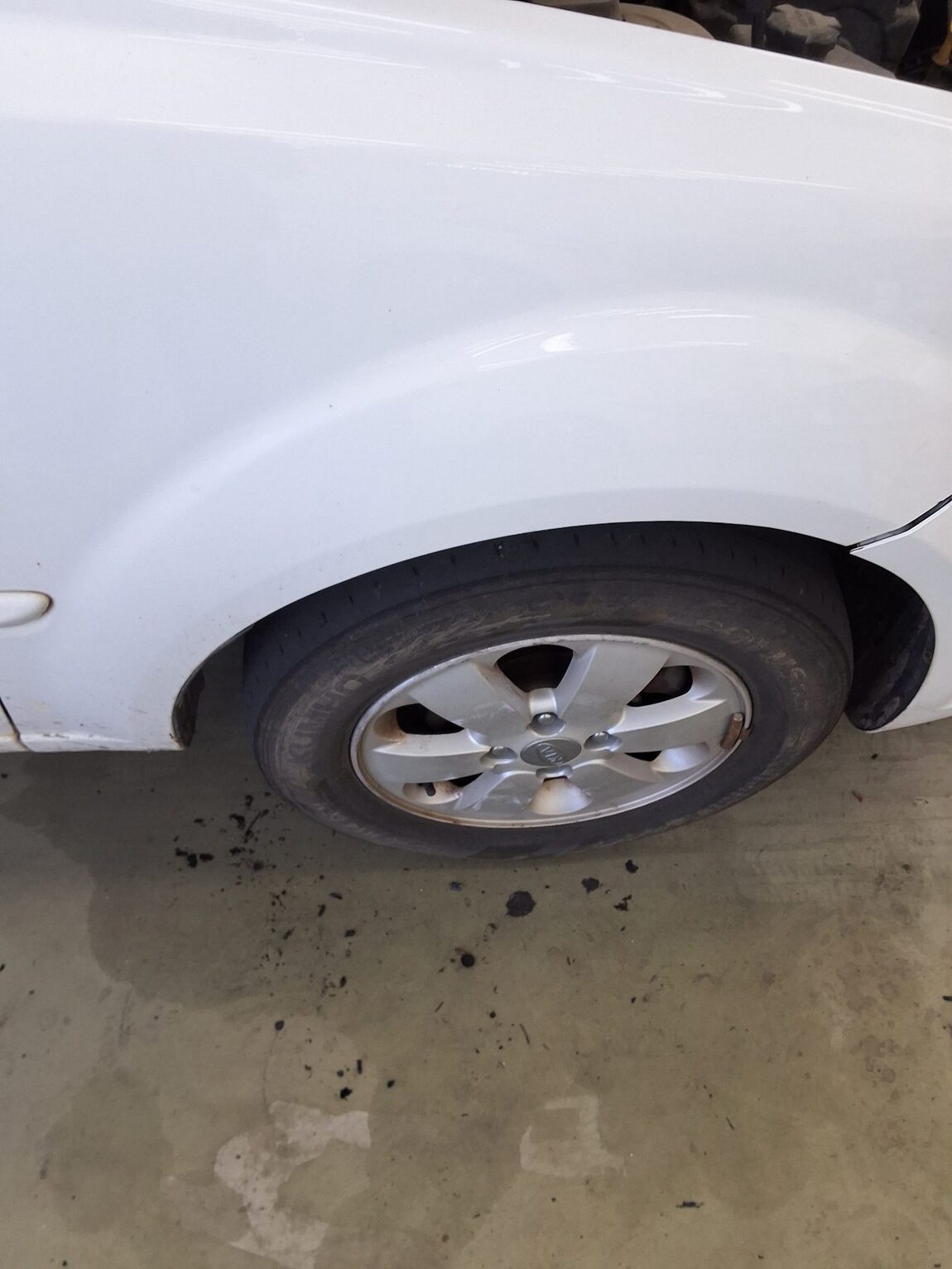 KIA PRIDE (NEW) 4-DOOR 1.4 DOHC LX 2011 - zdjęcie 22