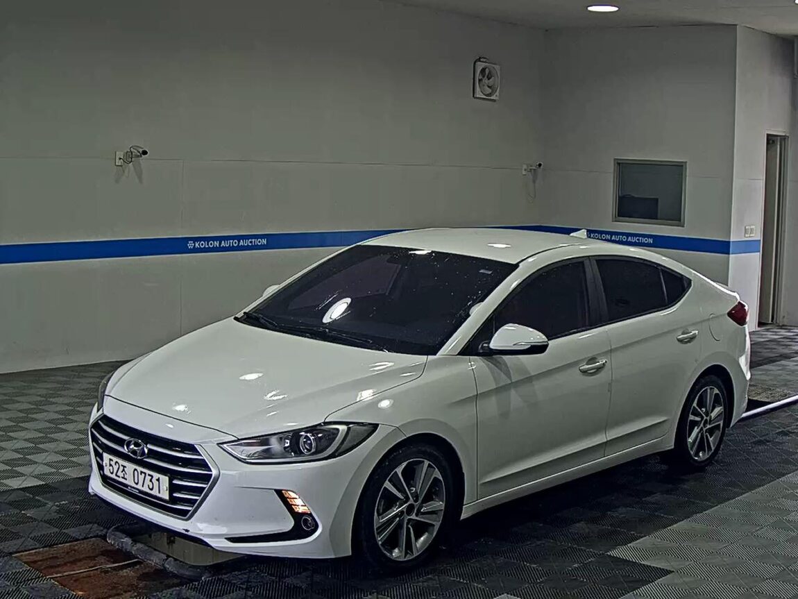 HYUNDAI AVANTE AD 1.6 GDi SMART 2016 - zdjęcie 2