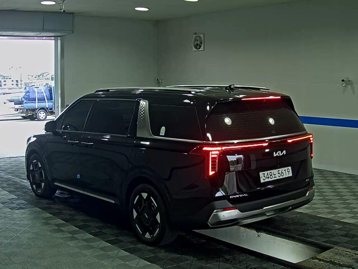 KIA THE NEW CARNIVAL HYBRID (KA4) 1.6 HEV 9-SEATER SIGNATURE 2024 - zdjęcie 6