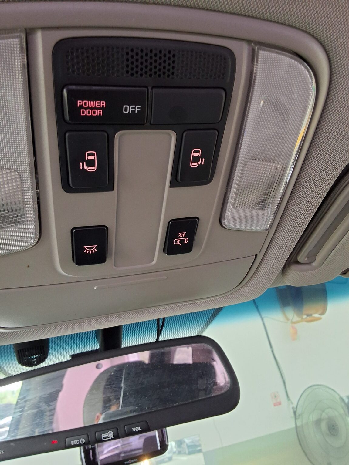 KIA ALL NEW CARNIVAL 9-SEATER DIESEL PRESTIGE 2016 - zdjęcie 19