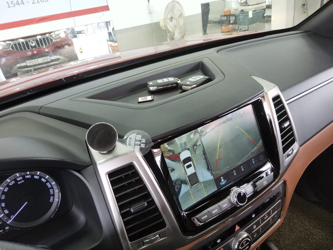 KG MOBILITY (SSANGYONG) REXTON SPORTS KHAN DIESEL 2.2 4WD PROFESSIONAL S 2019 - zdjęcie 17