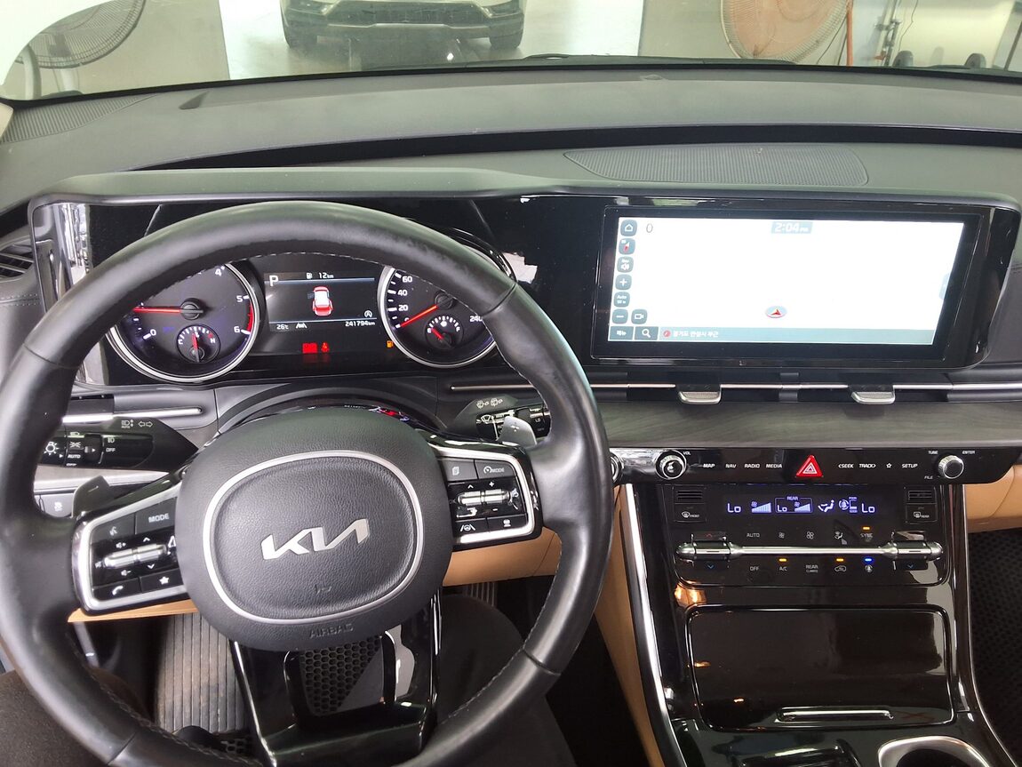 KIA NEW CARNIVAL (KA4) 9-SEATER DIESEL NOBLESSE 2023 - zdjęcie 17