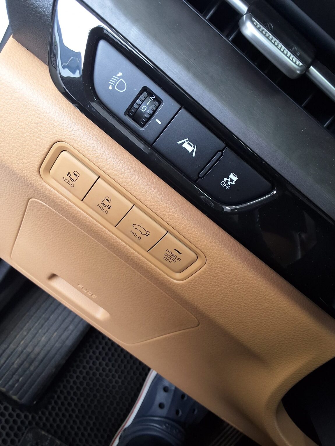 KIA NEW CARNIVAL (KA4) 9-SEATER DIESEL NOBLESSE 2023 - zdjęcie 19